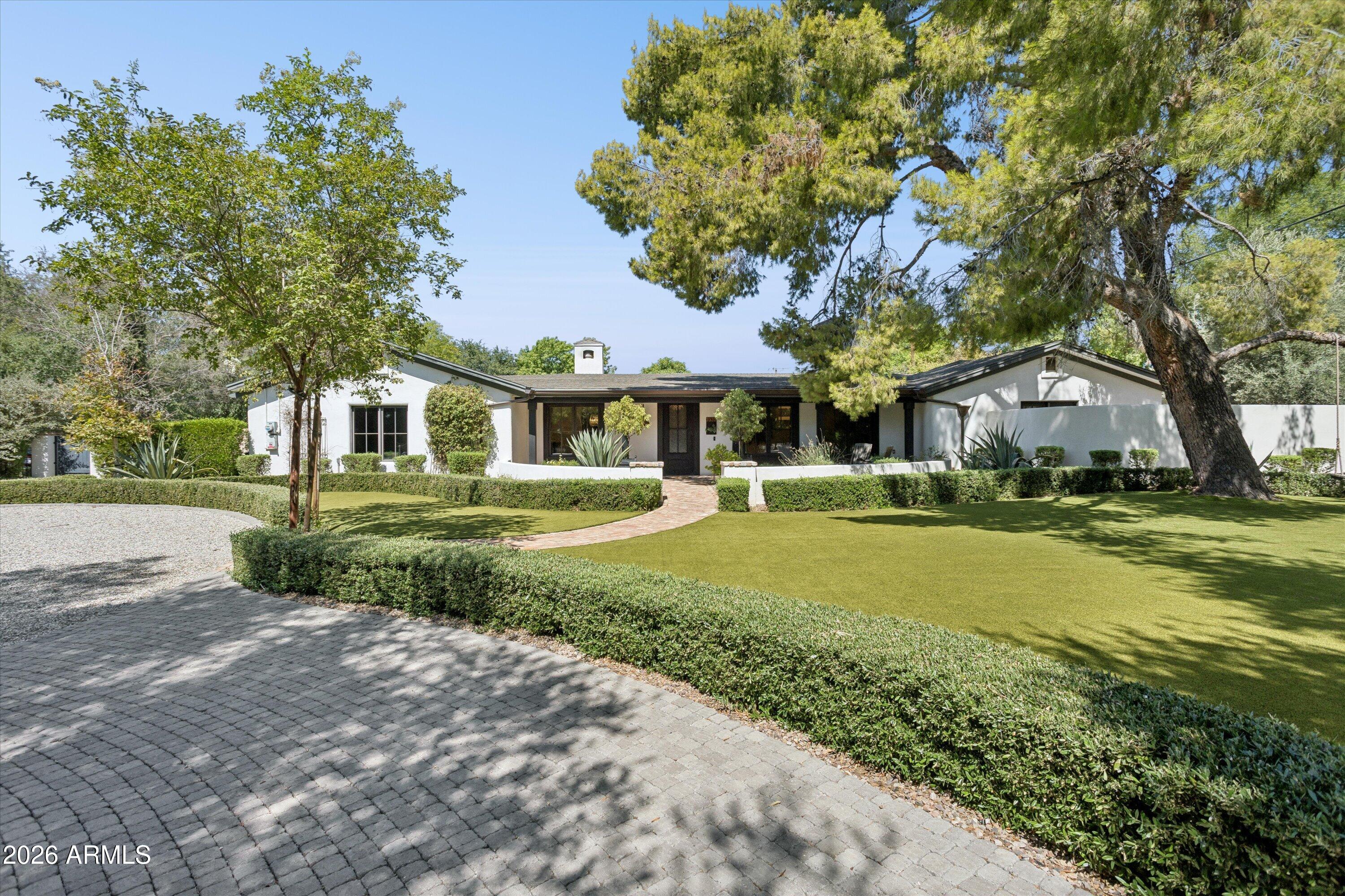 7320 N CENTRAL Avenue, Phoenix, AZ 85020