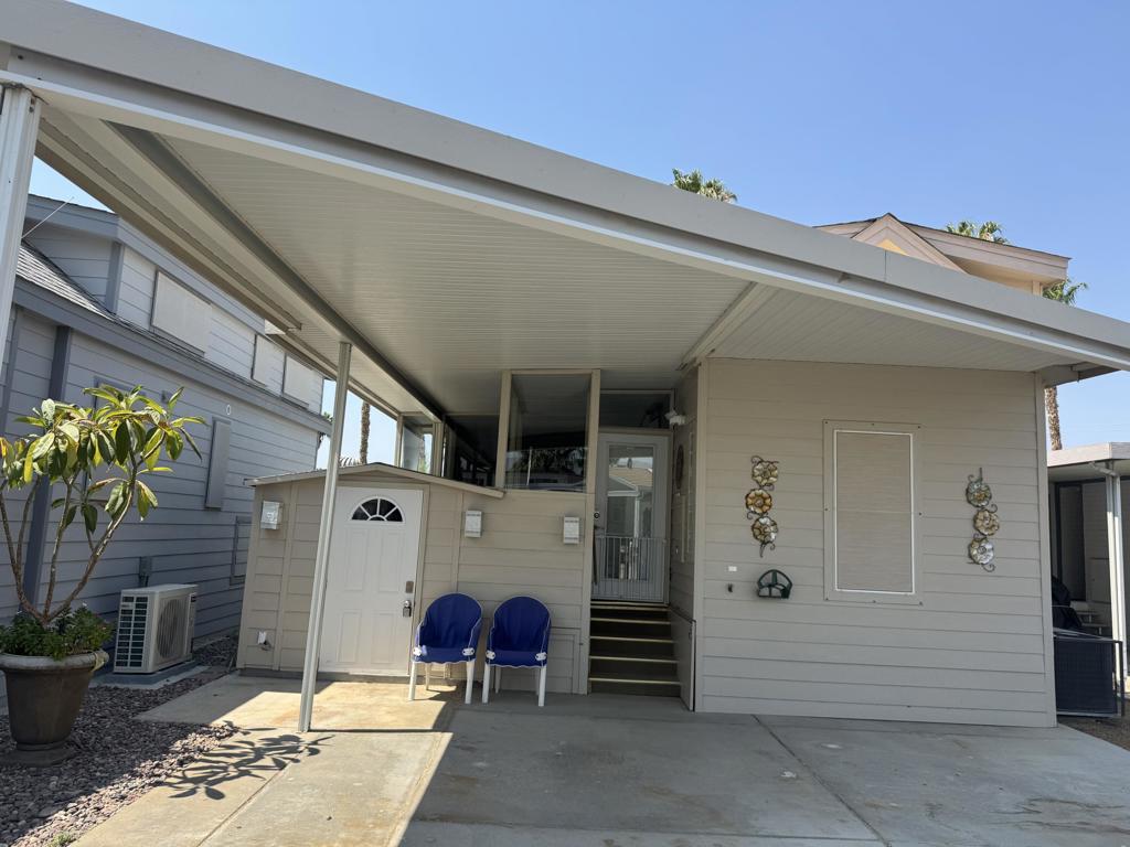 84136 Avenue 44 523