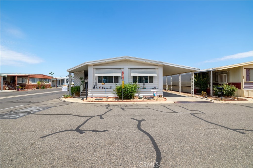 5001 W Florida 446