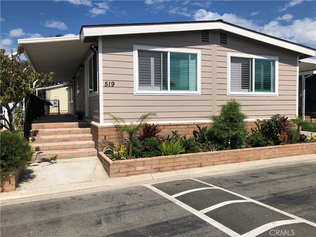 5772 Garden Grove Blvd 519