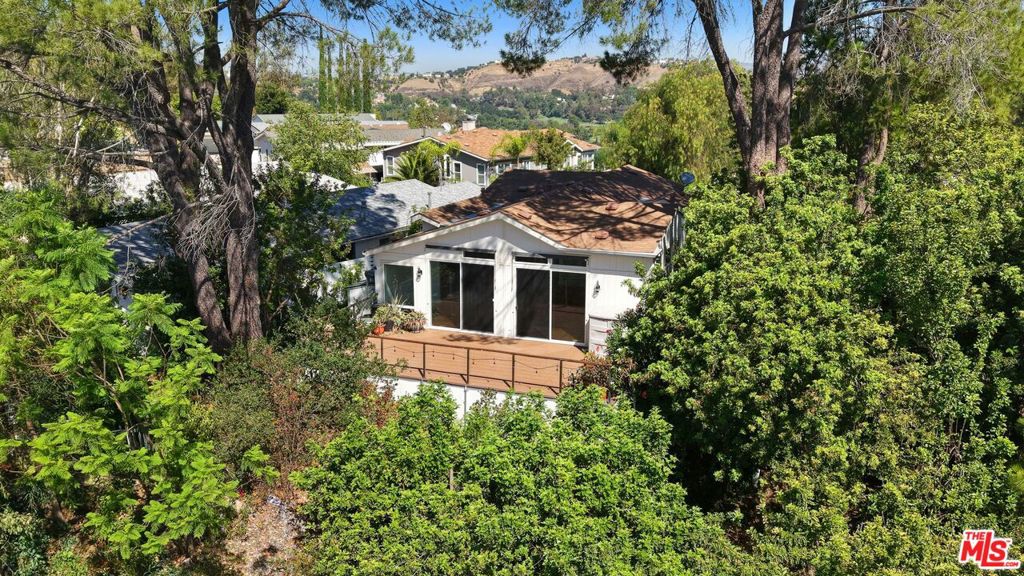 23777 Mulholland Highway 69