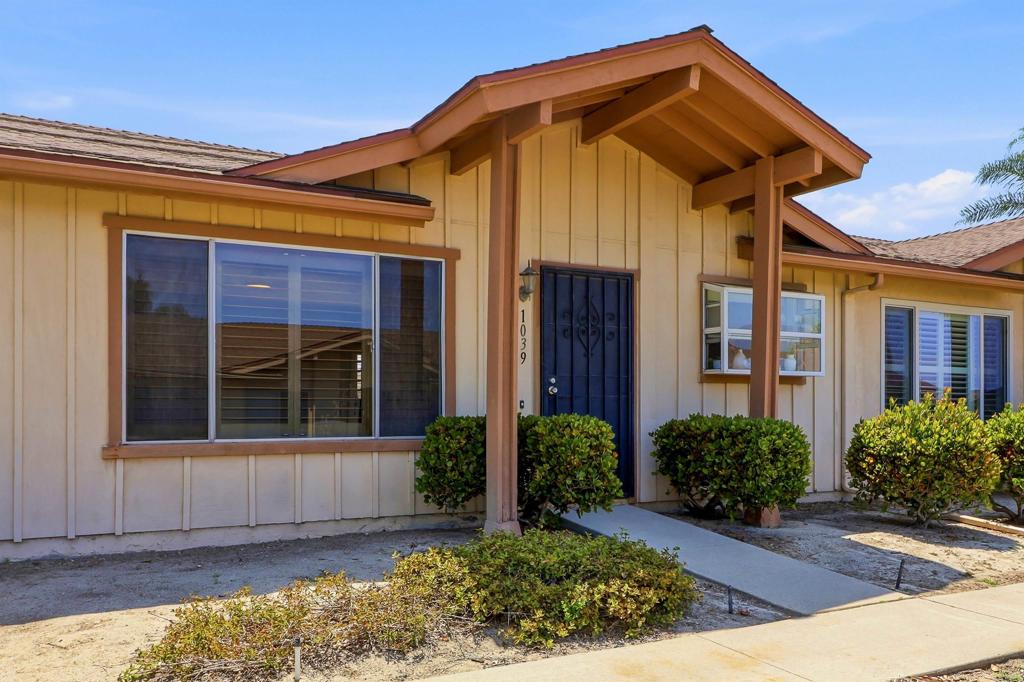 1039 Plover Way