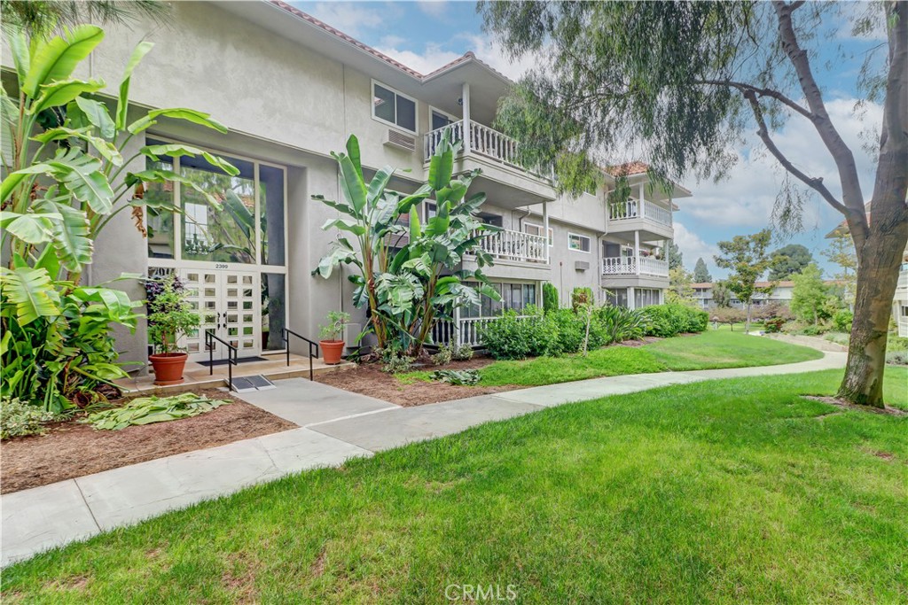 2399 Via Mariposa W Unit 1-F W