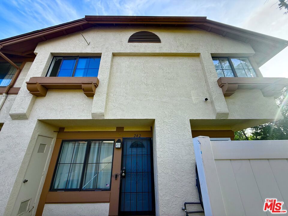 2351 Sutter Way 242