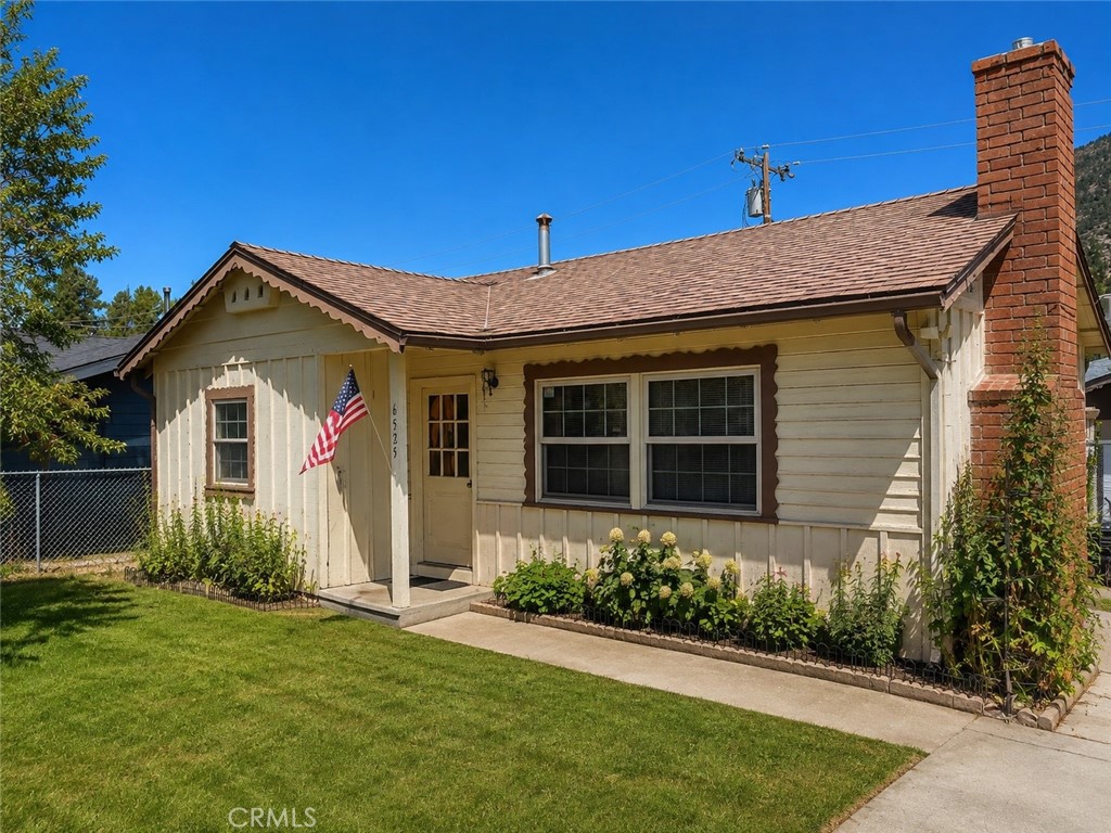 6525 Lakeview Drive