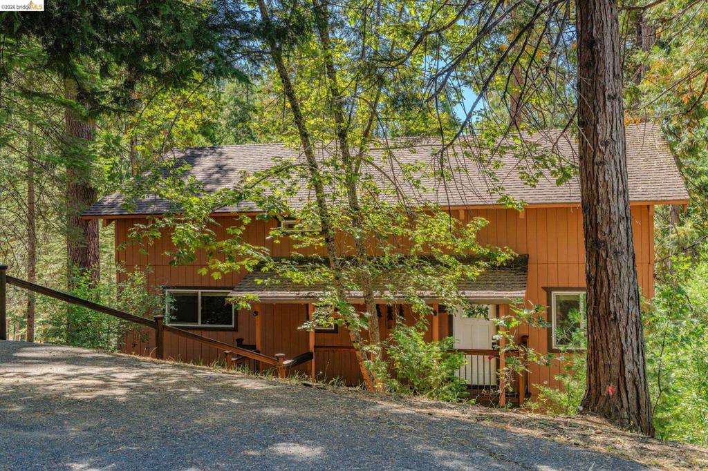 718 Mauna Kea Dr