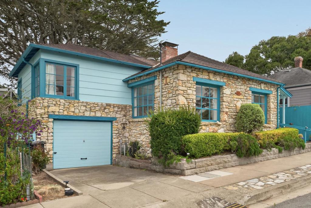 315 Cypress Avenue
