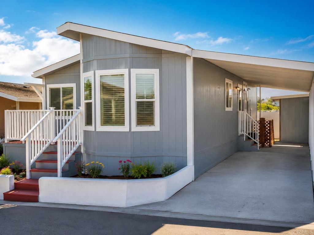 1638 Calavo Rd 13