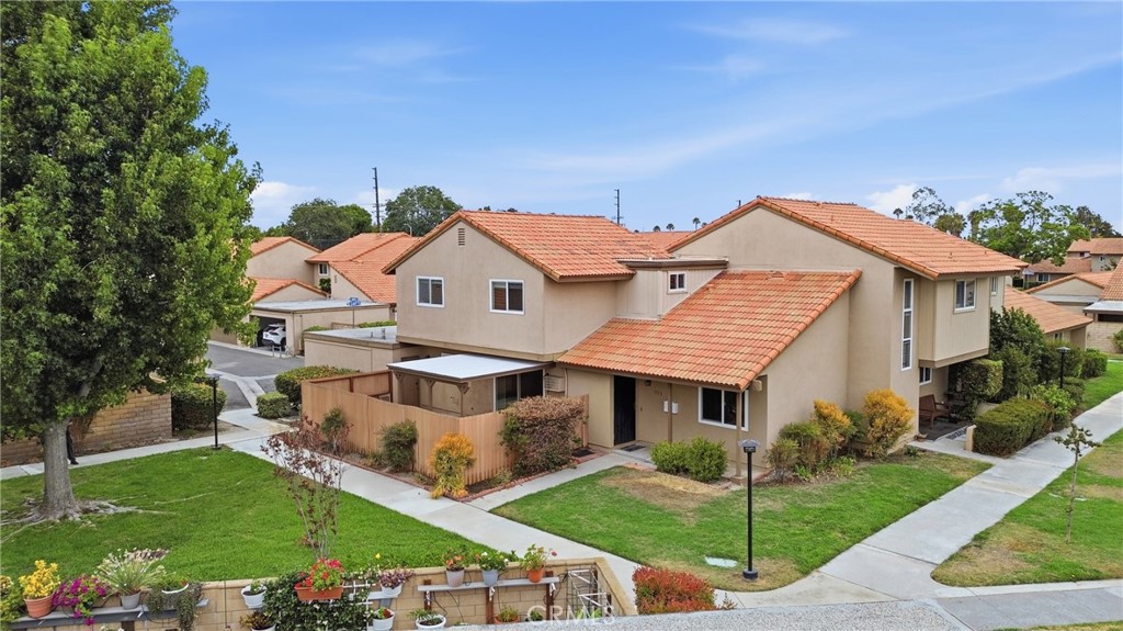7712 Elder Way