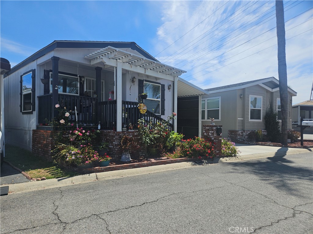 10001 W Frontage Road 211