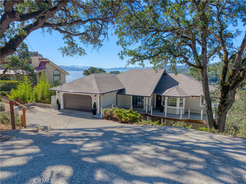 2560 Westlake