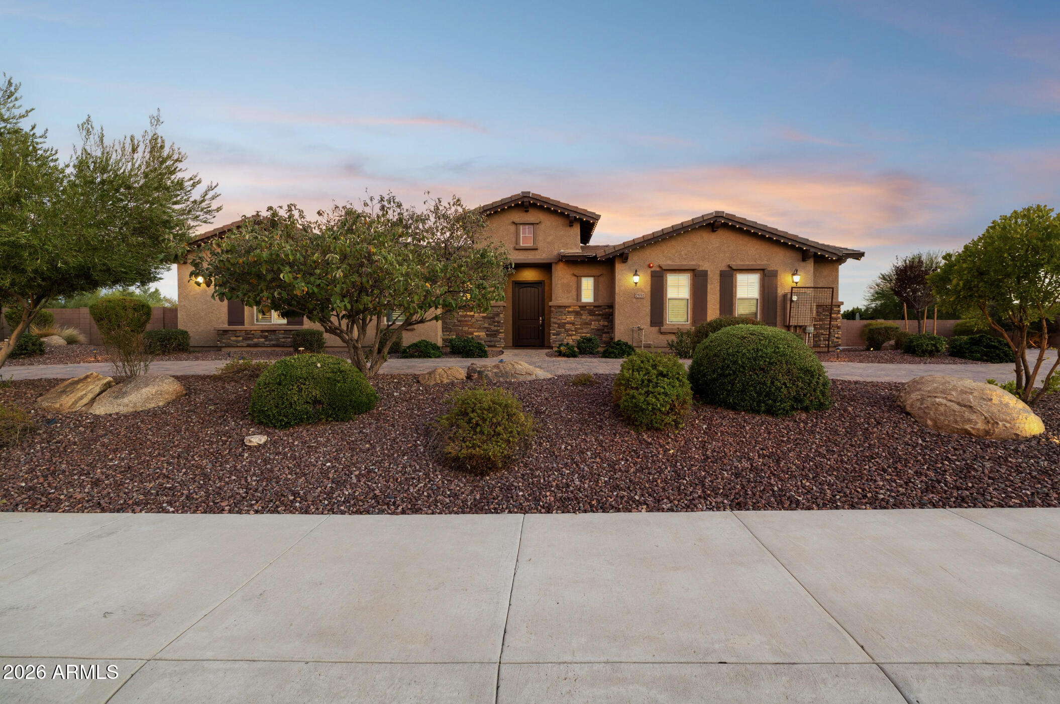 7551 W SAGUARO PARK Lane, Peoria, AZ 85383