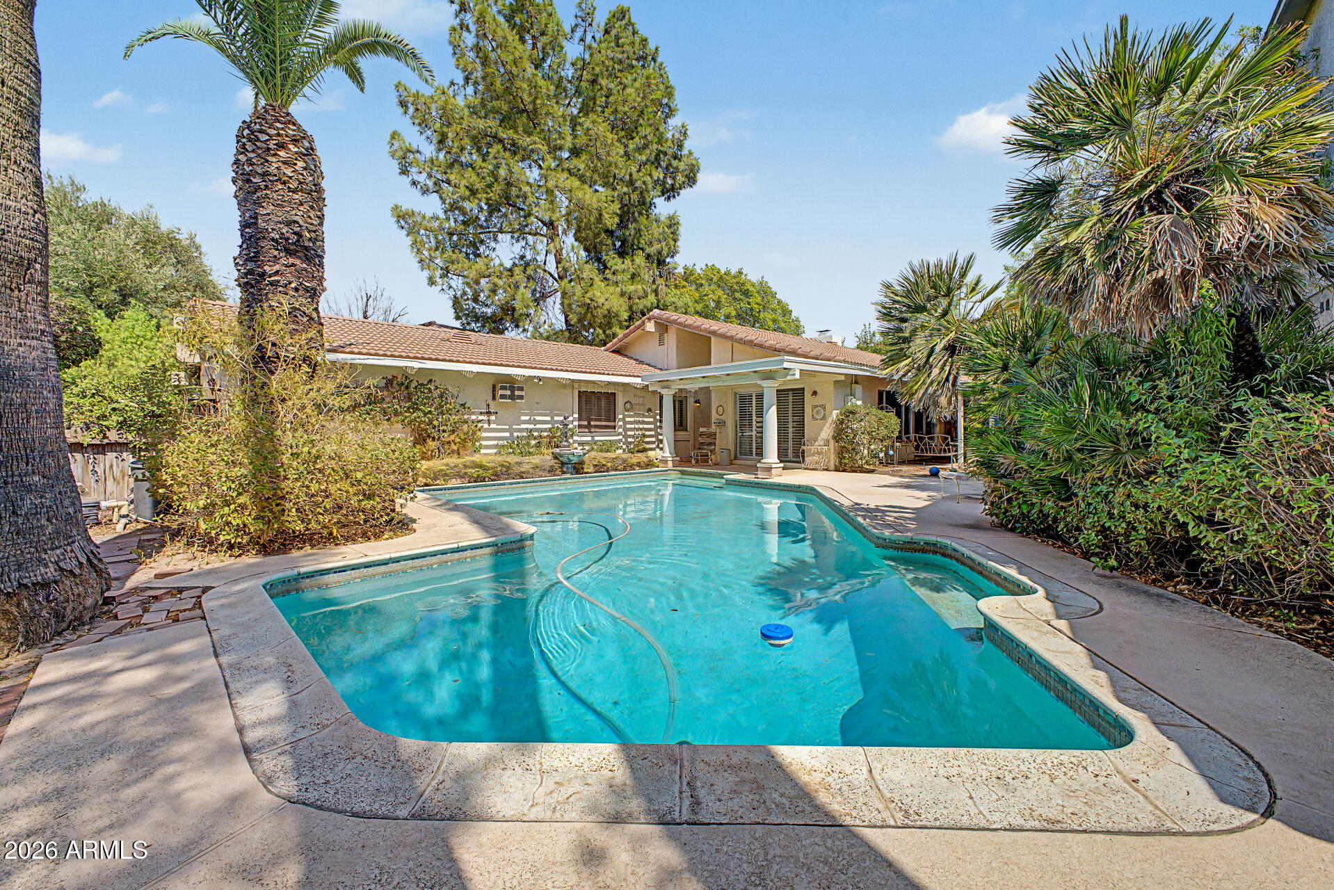 1518 E NORTHSHORE Drive, Tempe, AZ 85283
