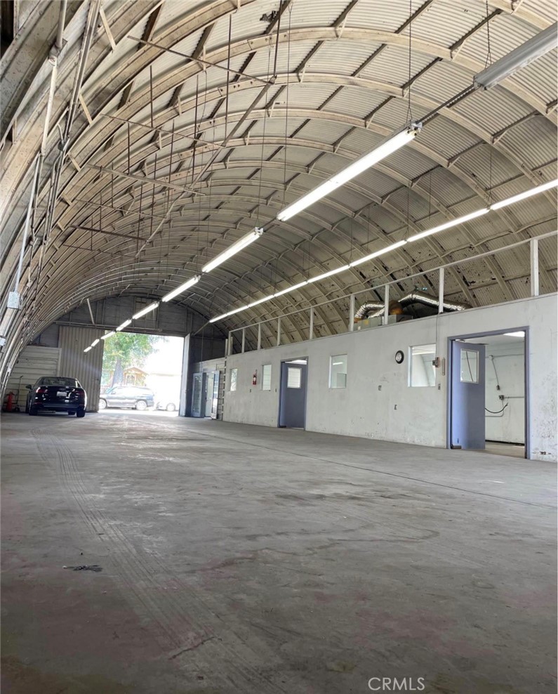 138 E Pomona