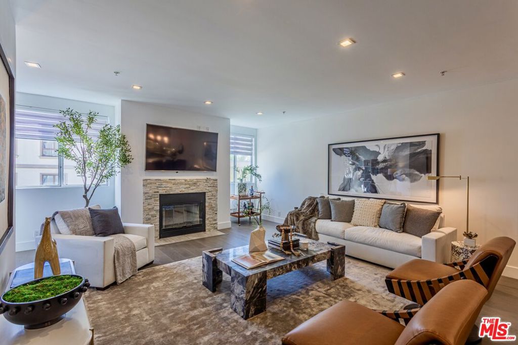 120 S Crescent Drive 304