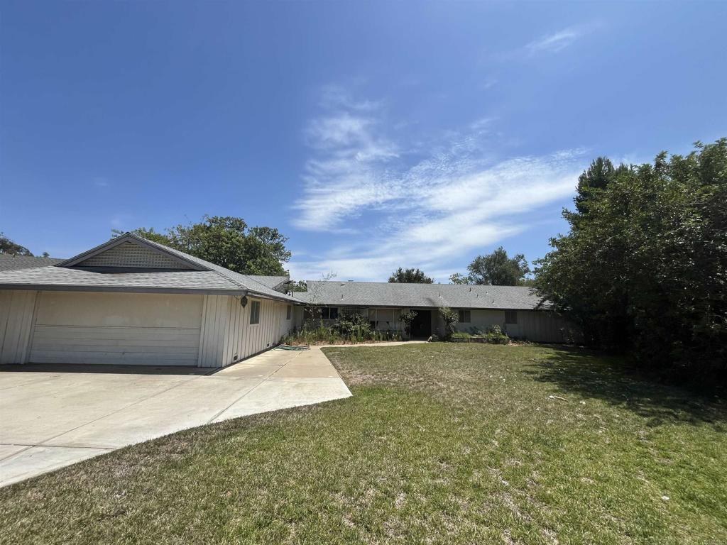 2829 Golfview Drive