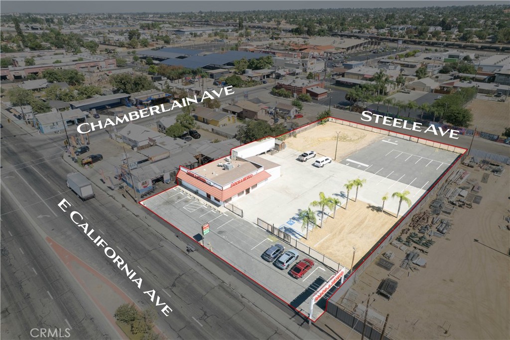 2112 E California