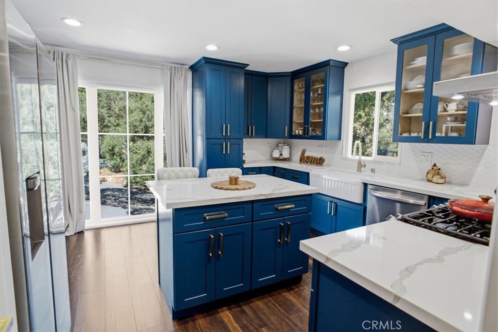 9704 marcus Lane