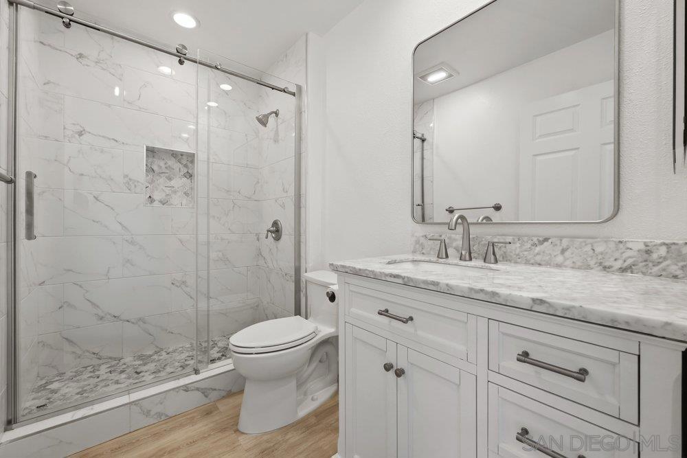 155 Rosebay Dr 40