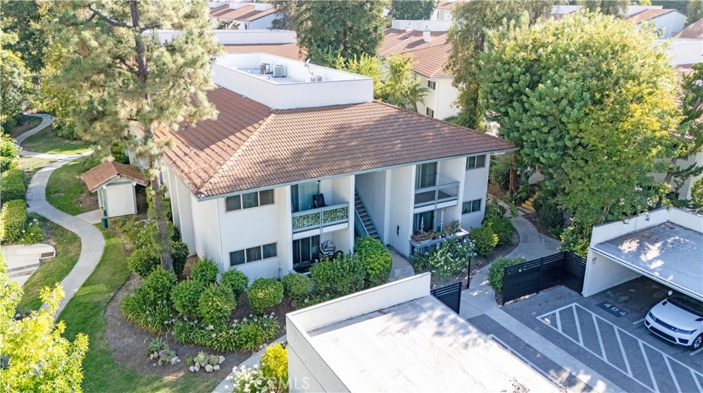 4644 Park Granada 167