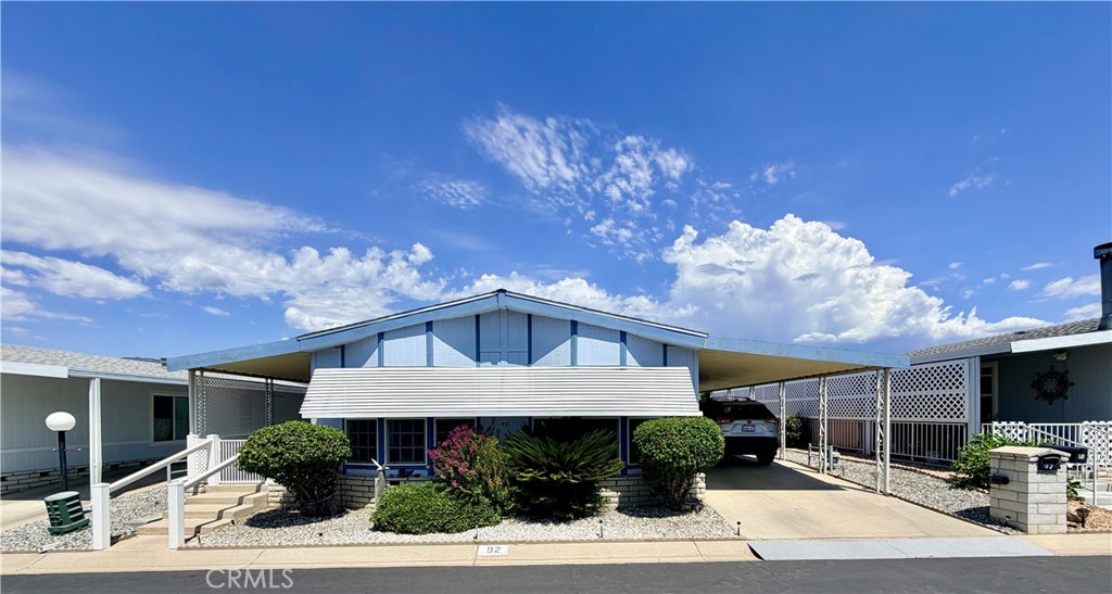 24600 Mountain Avenue 92
