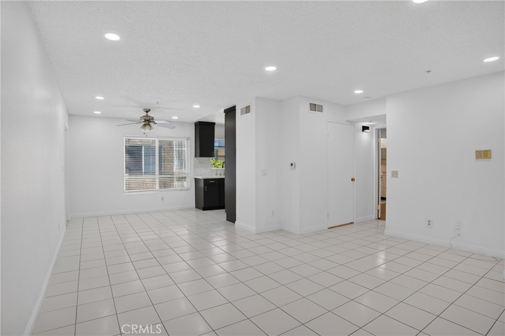 8828 Burnet Ave 9
