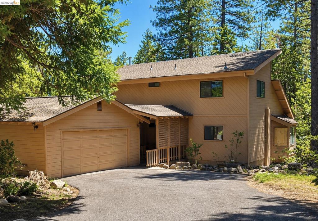 2985 Valley View Dr
