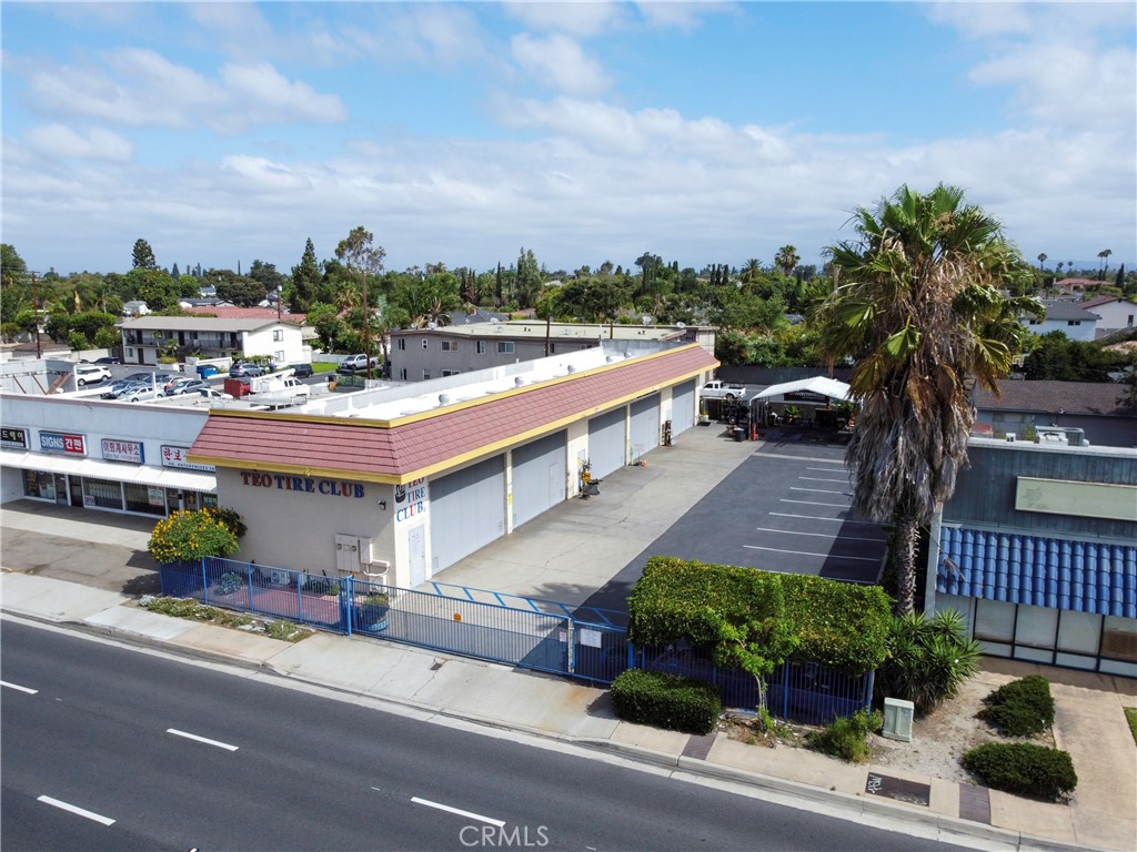9611 Garden Grove