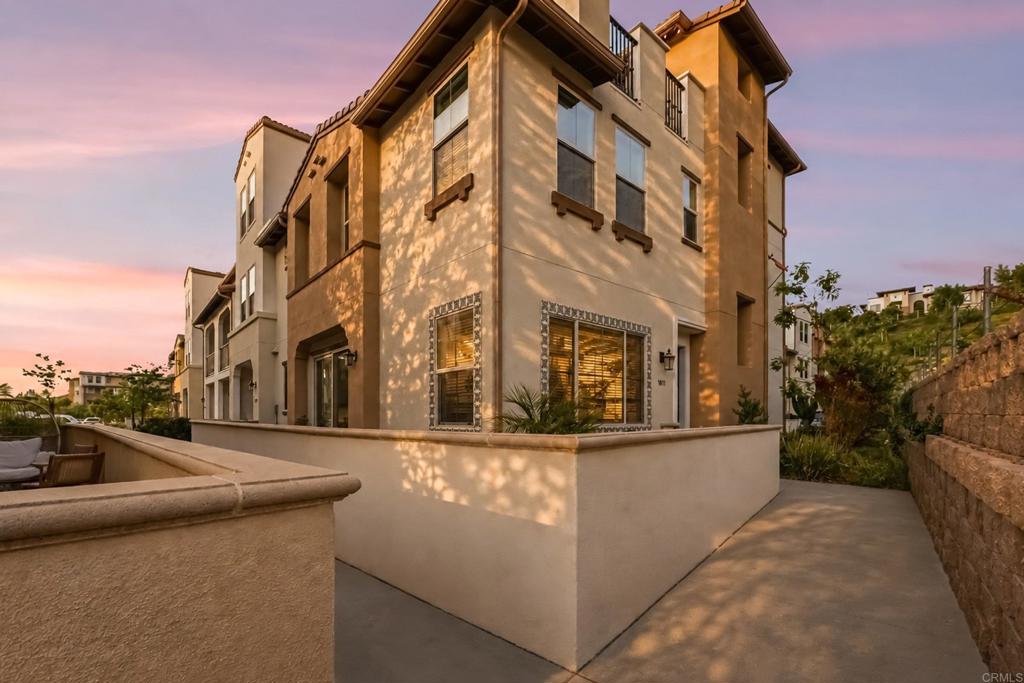 1811 Red Willow Way
