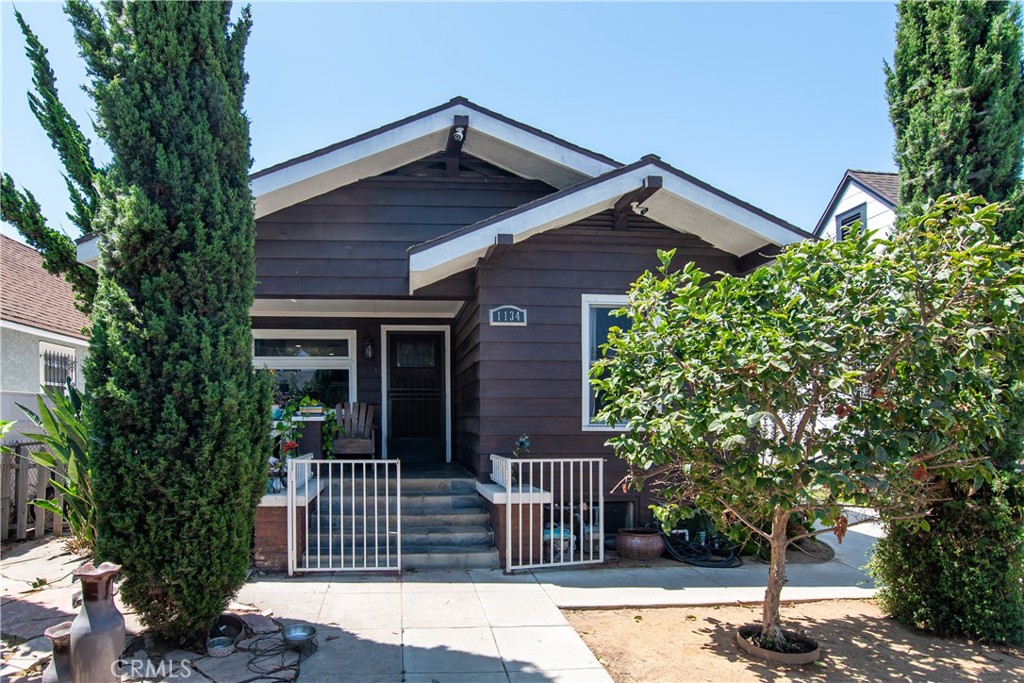1134 W 68th