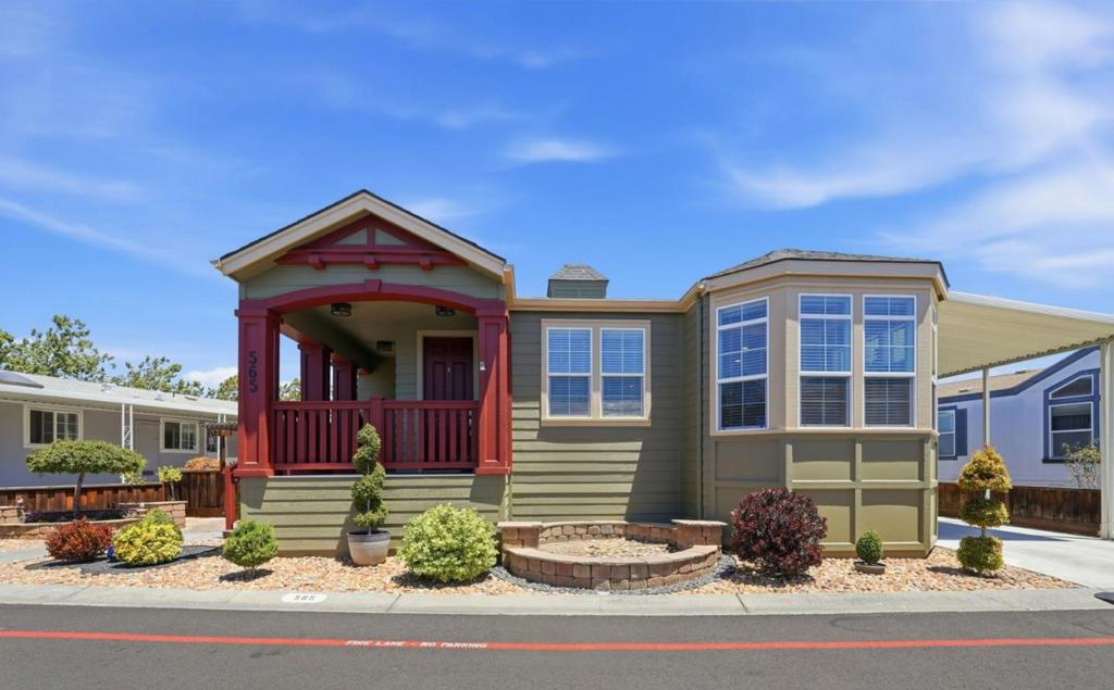 1220 Vienna Drive 565