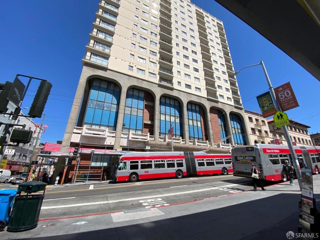 950 Stockton 405