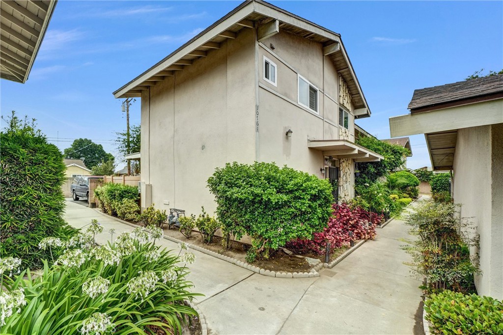 10761 Magnolia Avenue 101