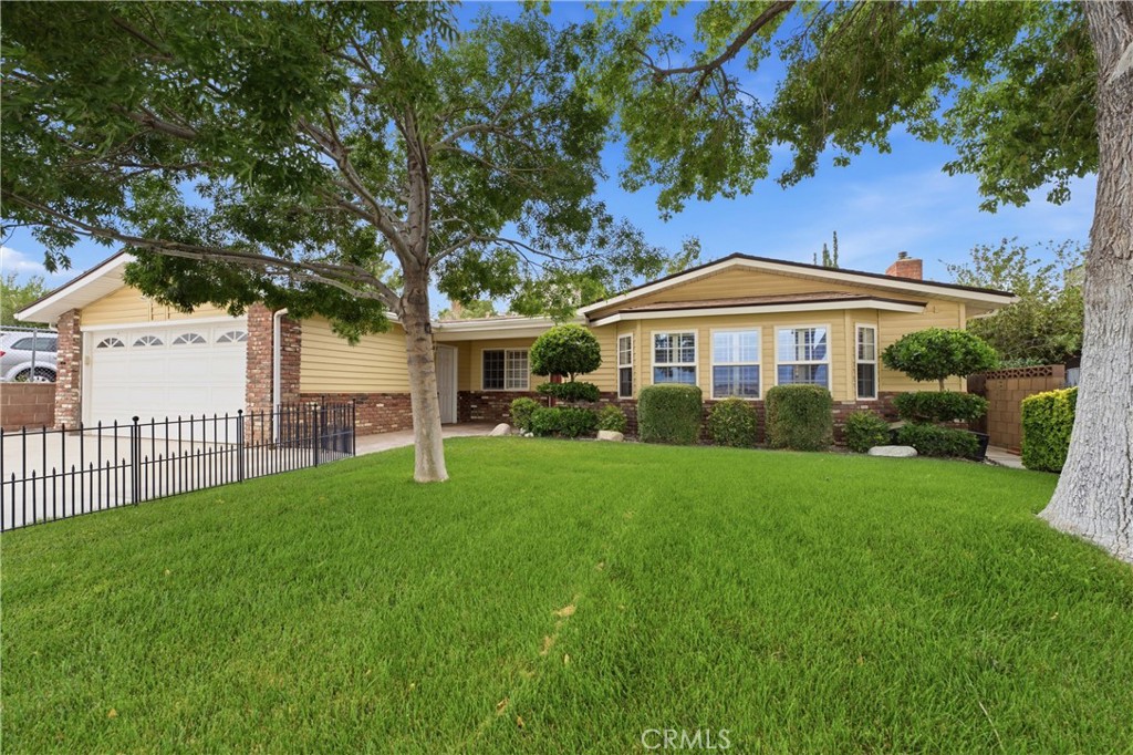 42123 45th Street W