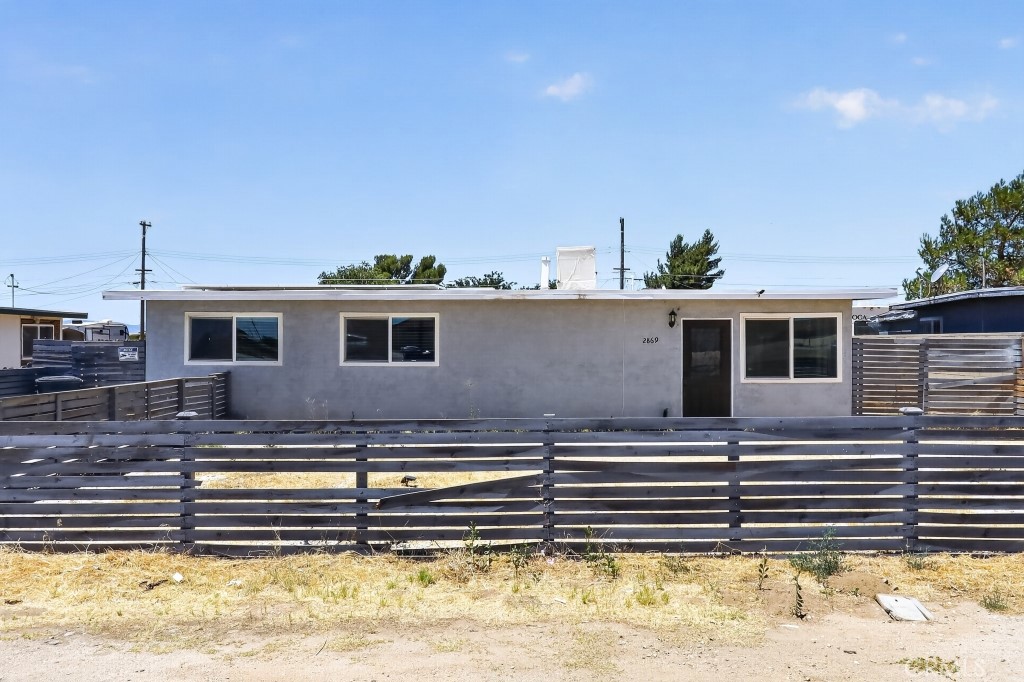 2869 Laurel Street