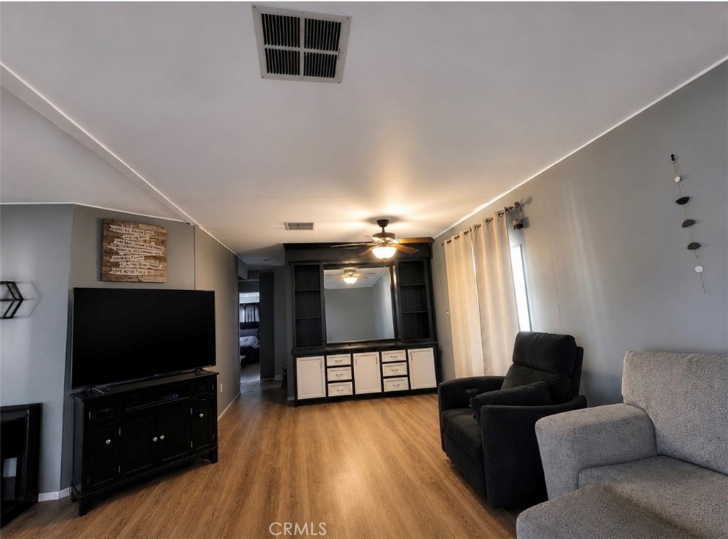 24922 Muirlands 68