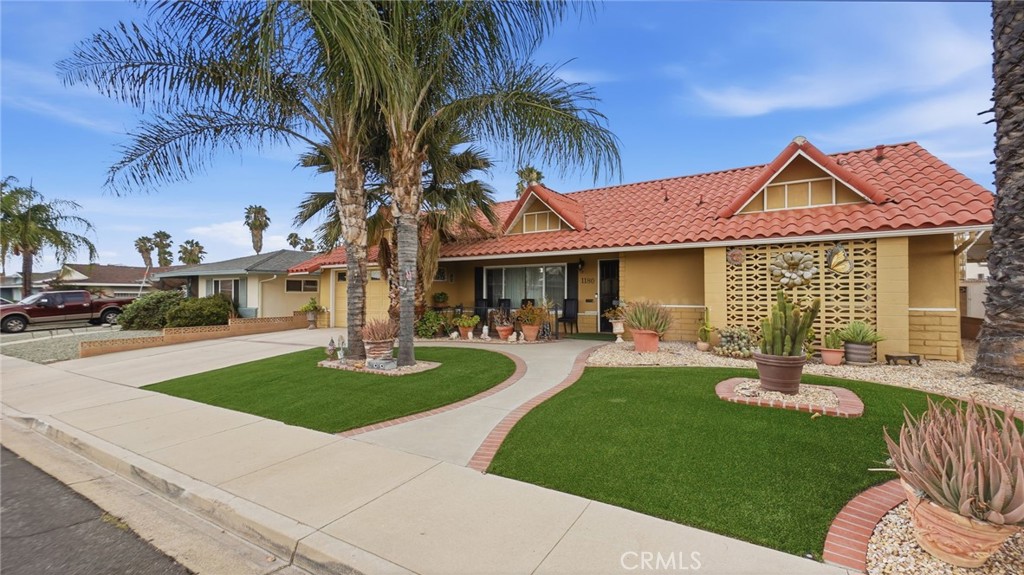 1180 Amberwood