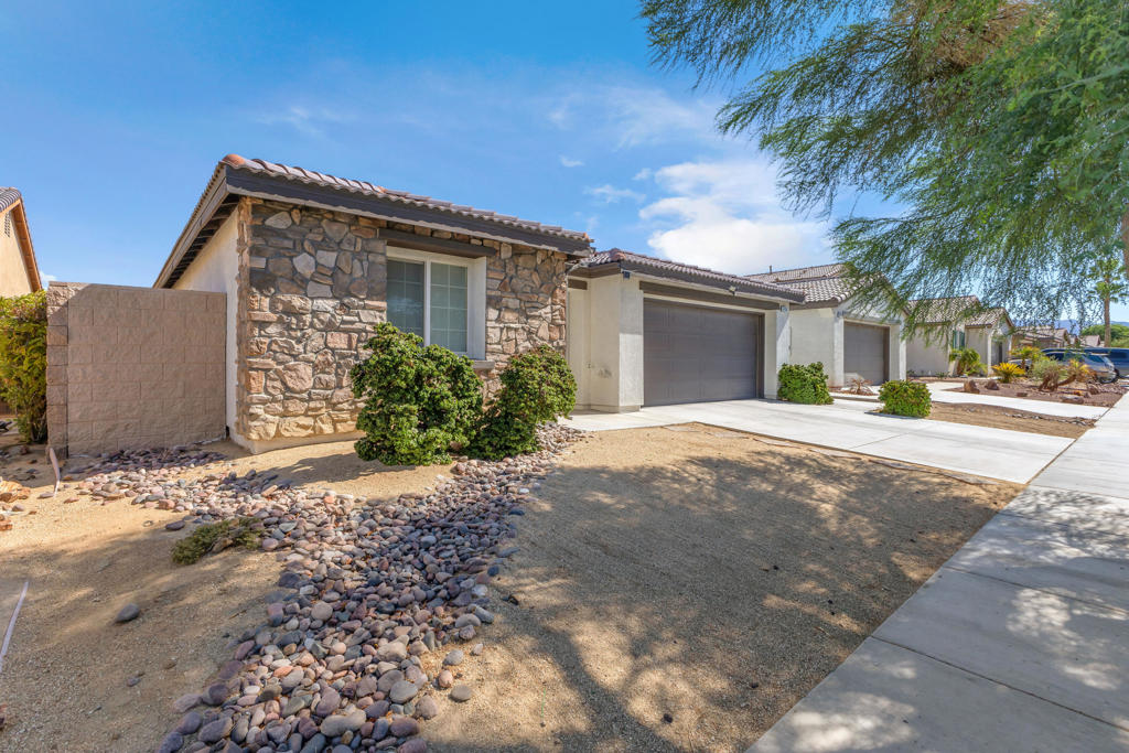 84146 Azzura Way