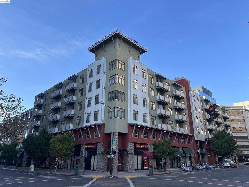 989 Franklin Street 307