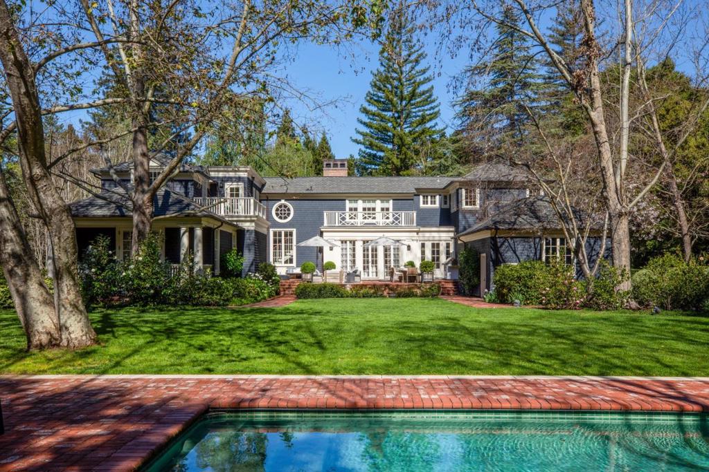 192 Fair Oaks Lane