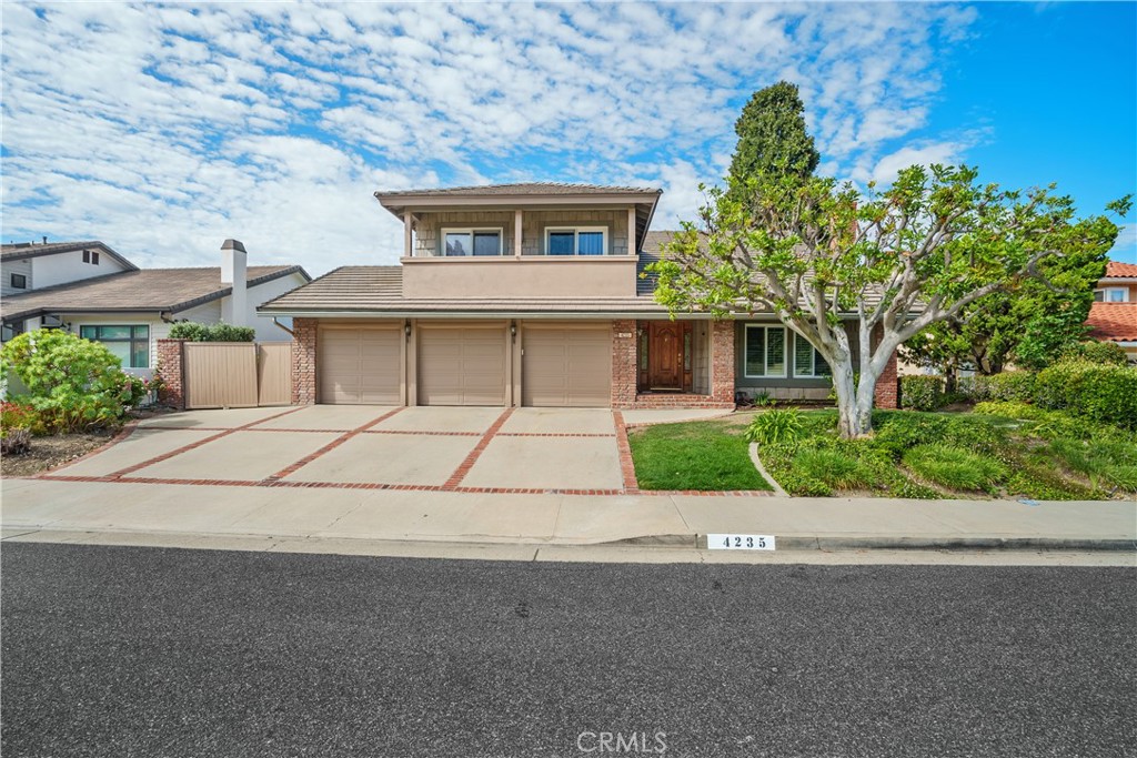 4235 Rousseau Lane
