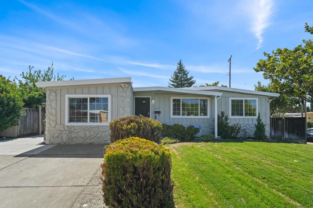 741 San Tomas Street