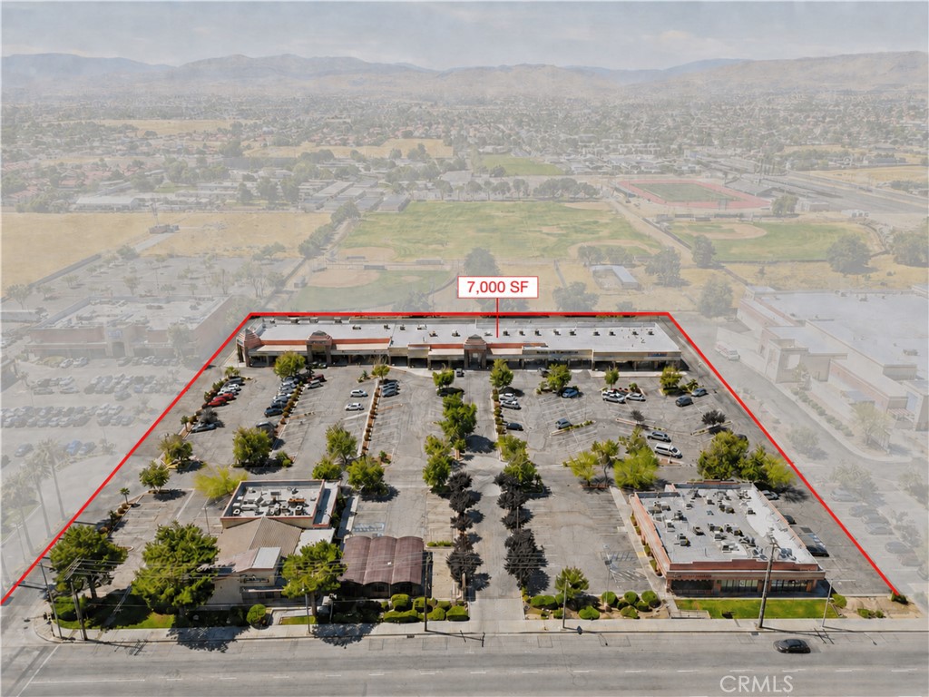 2140 E Palmdale Boulevard M