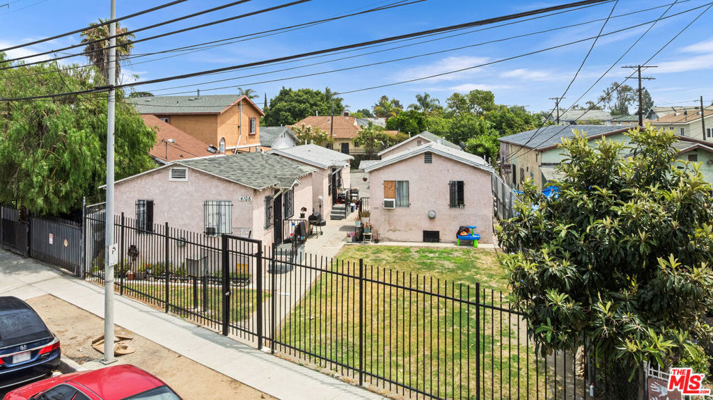 4106 S San Pedro Street