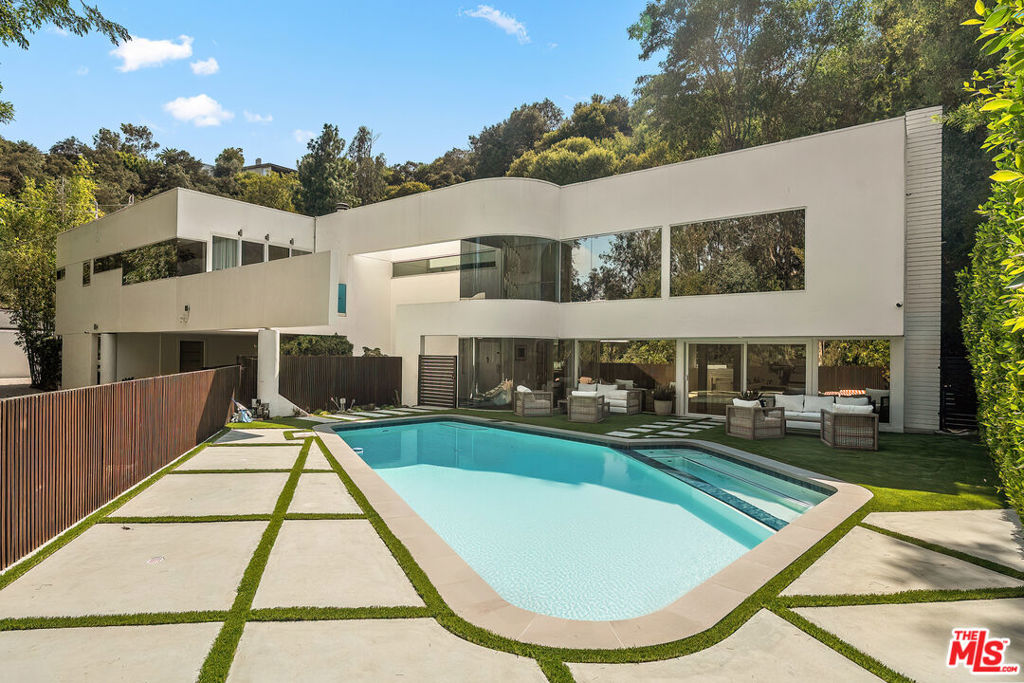 2557 Greenvalley Road