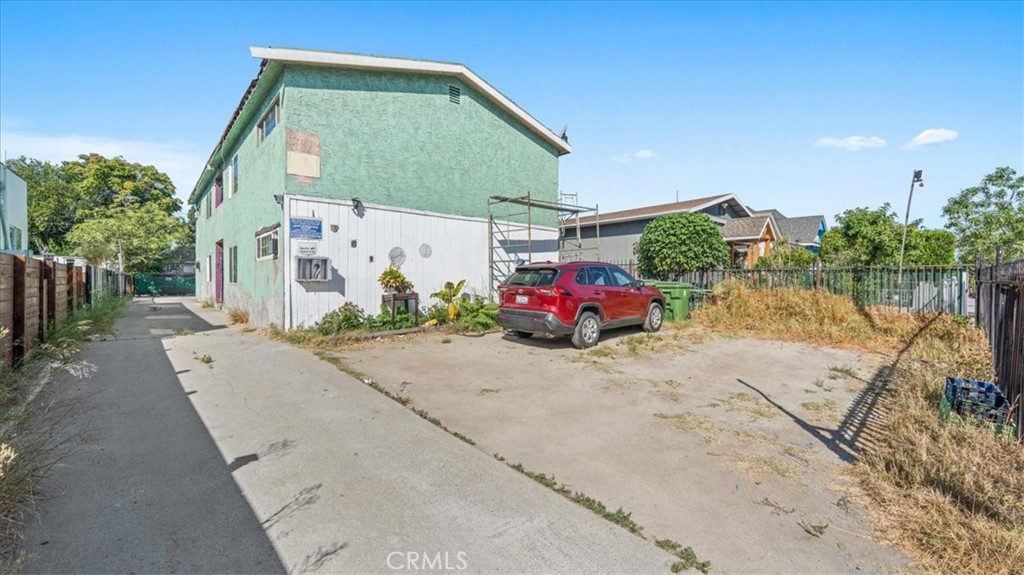 1362 E 20th Street
