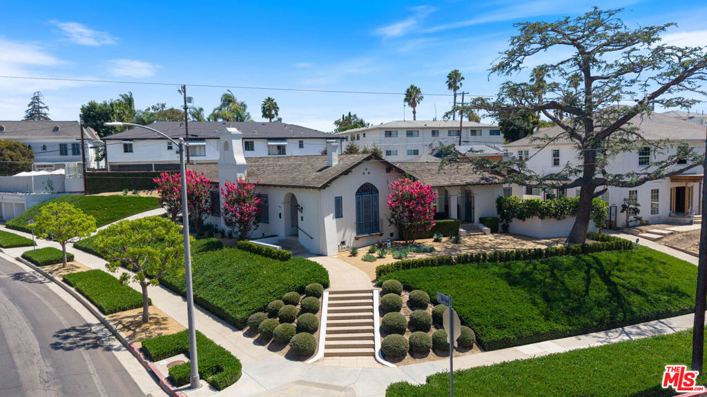 800 S Plymouth Boulevard