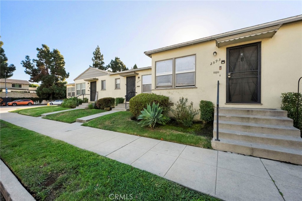 2593 Amherst