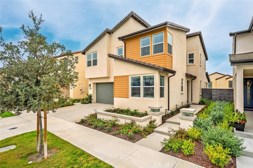 1306 Roots Way