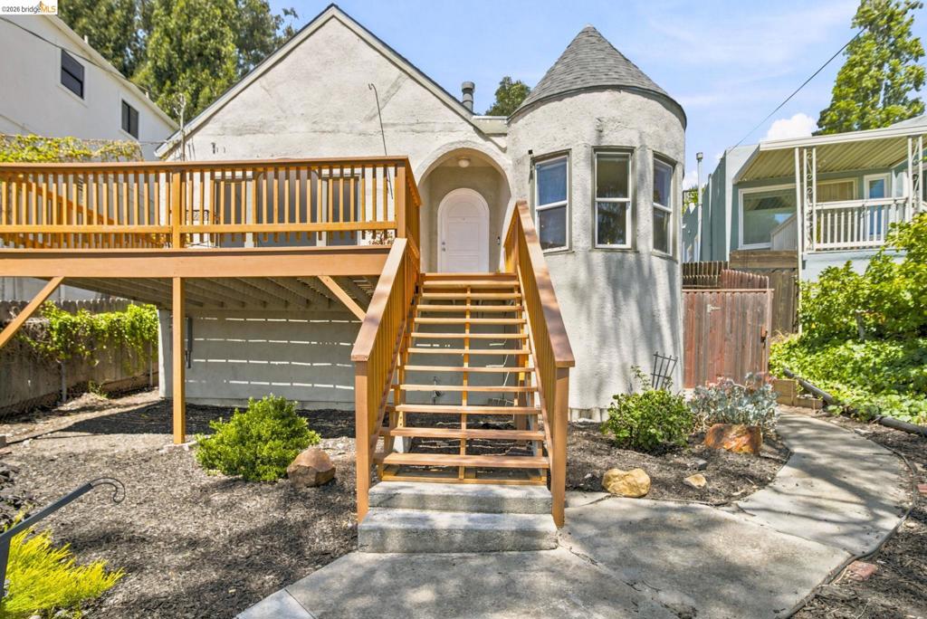 6616 Outlook Ave